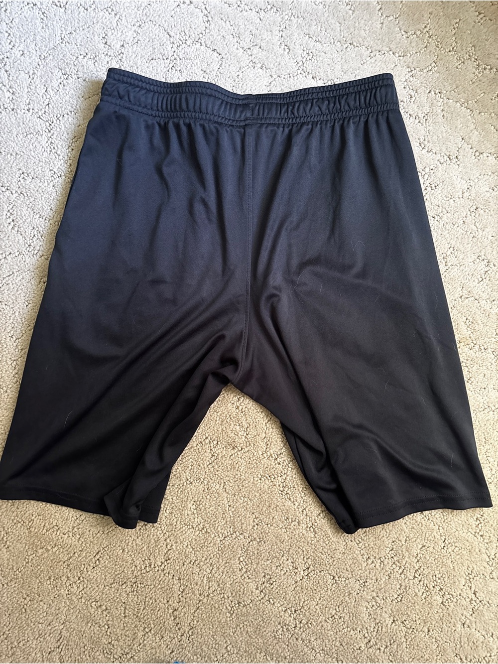 Under Armour Black Youth XL Performance Shorts - Picture 5 of 5